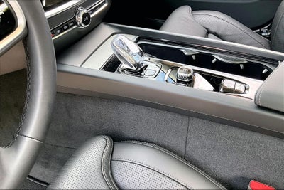 2026 Volvo V60 Cross Country B5 Ultra