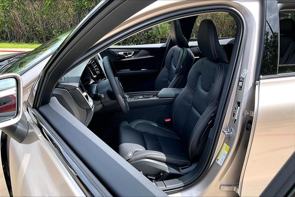 2026 Volvo V60 Cross Country B5 Ultra