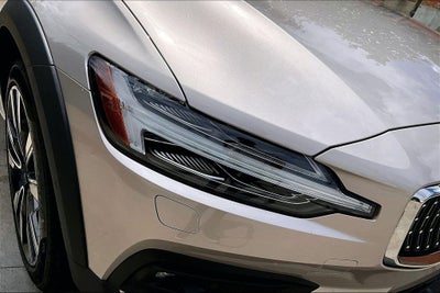 2026 Volvo V60 Cross Country B5 Ultra