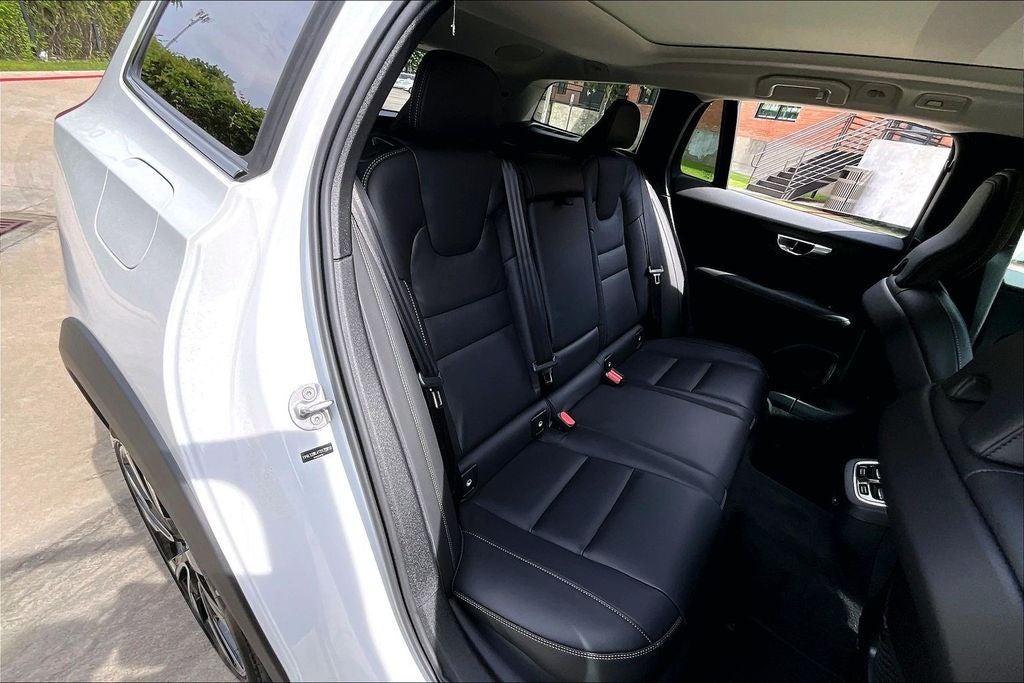 2026 Volvo V60 Cross Country B5 Ultra