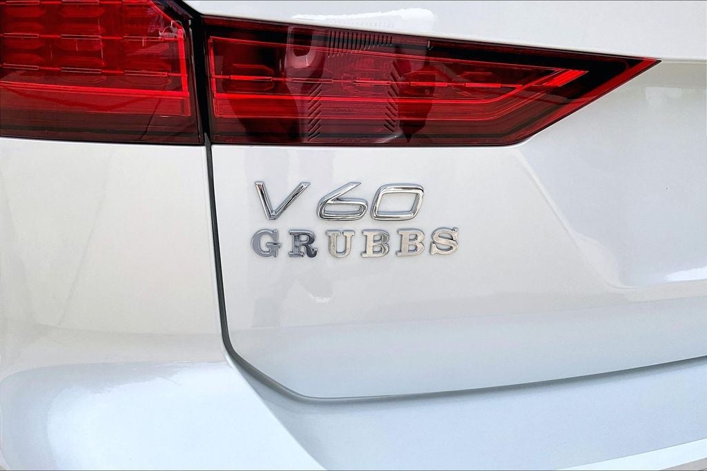 2026 Volvo V60 Cross Country B5 Ultra