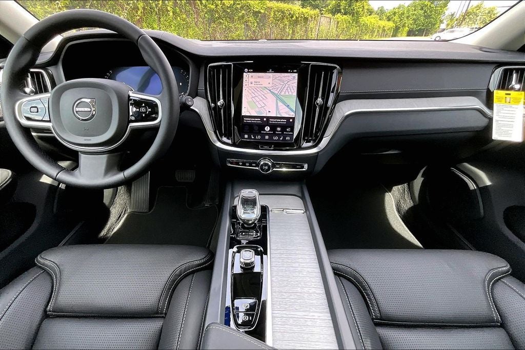 2026 Volvo V60 Cross Country B5 Ultra