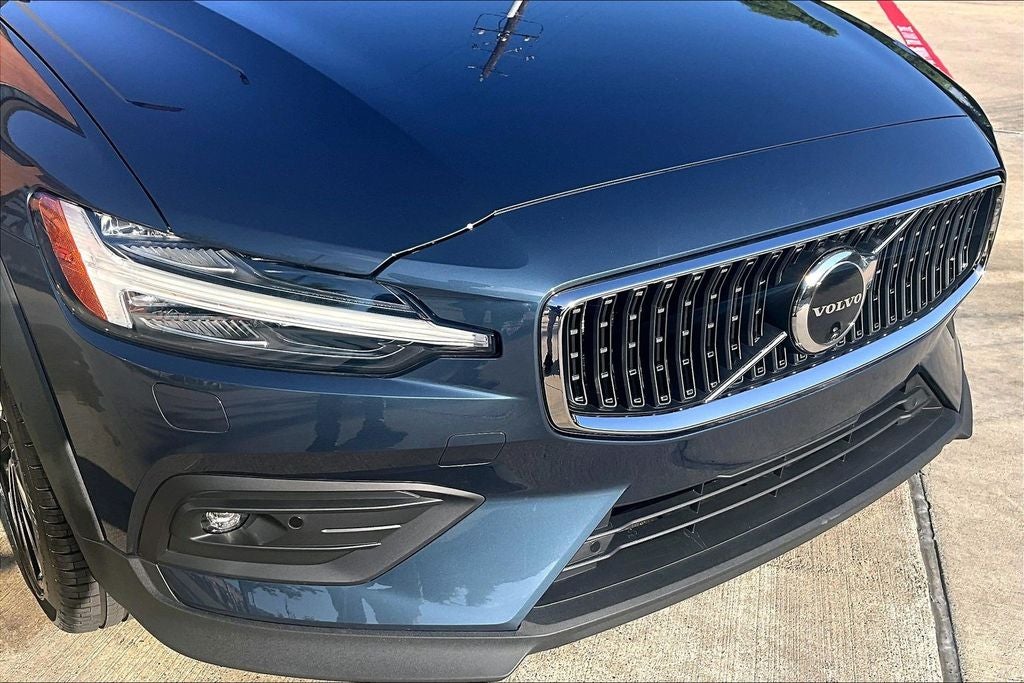 2026 Volvo V60 Cross Country B5 Ultra