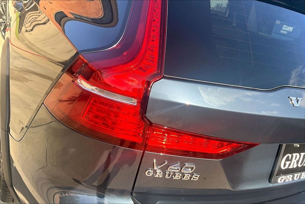 2026 Volvo V60 Cross Country B5 Ultra