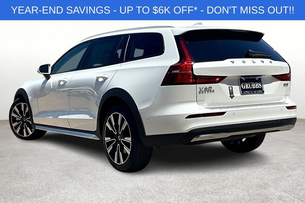 2025 Volvo V60 Cross Country B5 Ultra