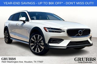 2025 Volvo V60 Cross Country B5 Ultra