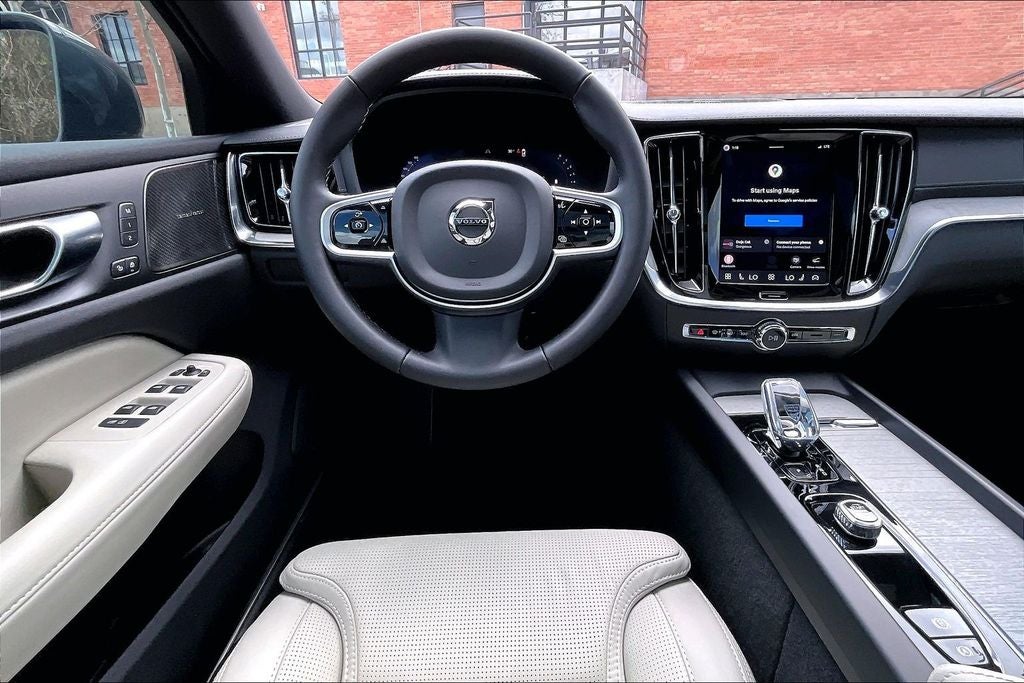 2026 Volvo V60 Cross Country B5 Ultra