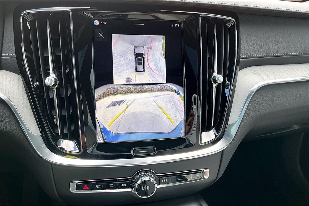 2026 Volvo V60 Cross Country B5 Ultra