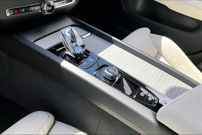 2026 Volvo V60 Cross Country B5 Ultra