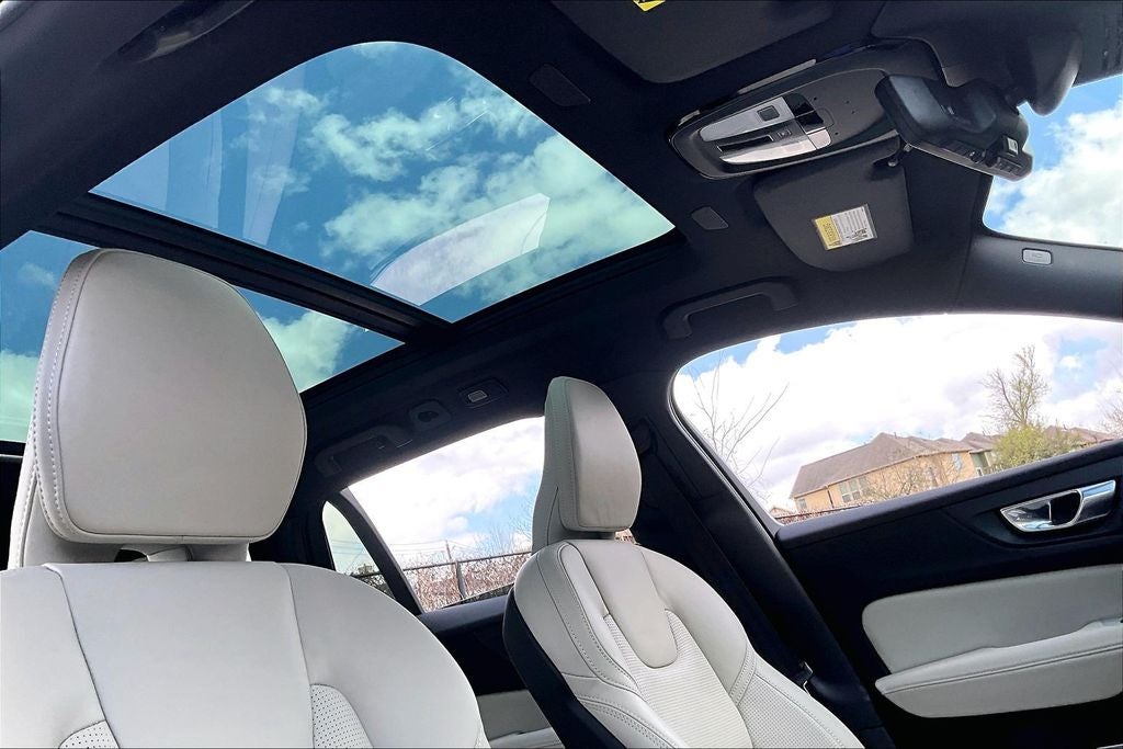 2026 Volvo V60 Cross Country B5 Ultra