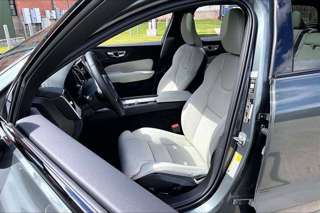 2026 Volvo V60 Cross Country B5 Ultra