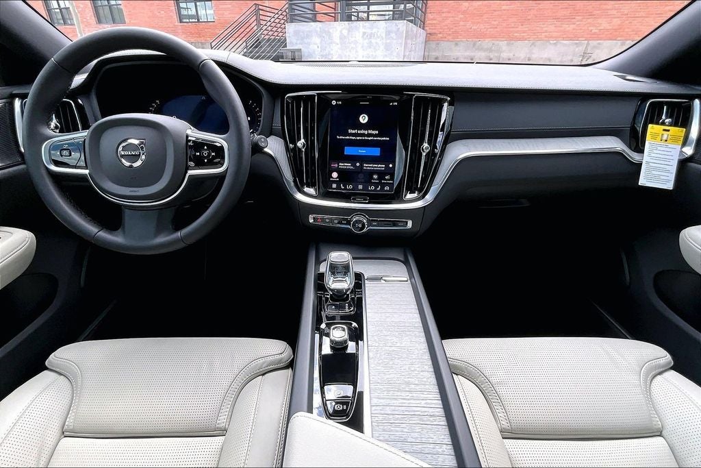 2026 Volvo V60 Cross Country B5 Ultra