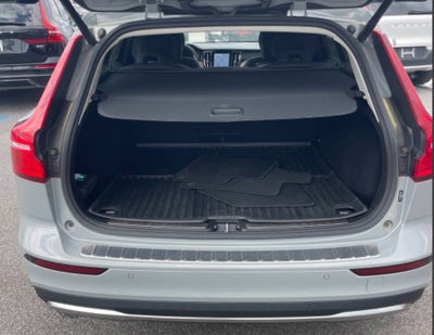 2024 Volvo V60 Cross Country B5 Plus