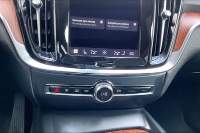 2024 Volvo V60 Cross Country B5 Plus