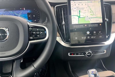 2026 Volvo XC90 B5 Plus