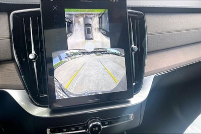 2026 Volvo XC90 B5 Plus