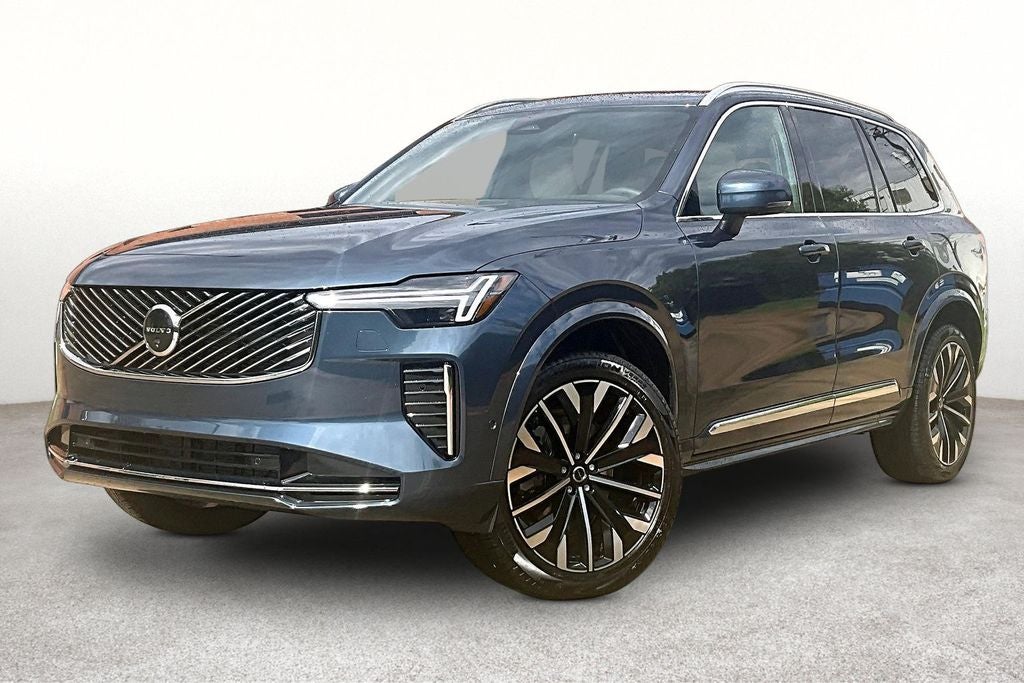 2026 Volvo XC90 B5 Plus
