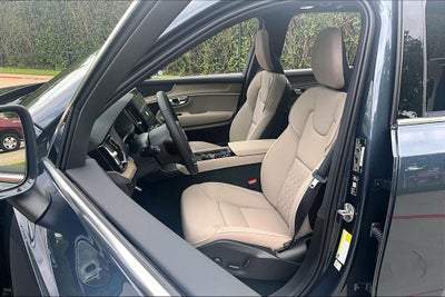 2026 Volvo XC90 B5 Plus