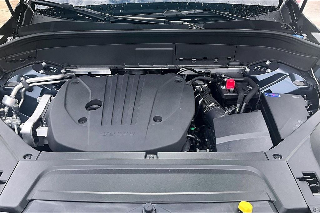 2026 Volvo XC90 B5 Plus