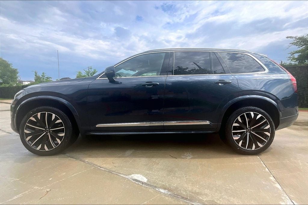 2026 Volvo XC90 B5 Plus