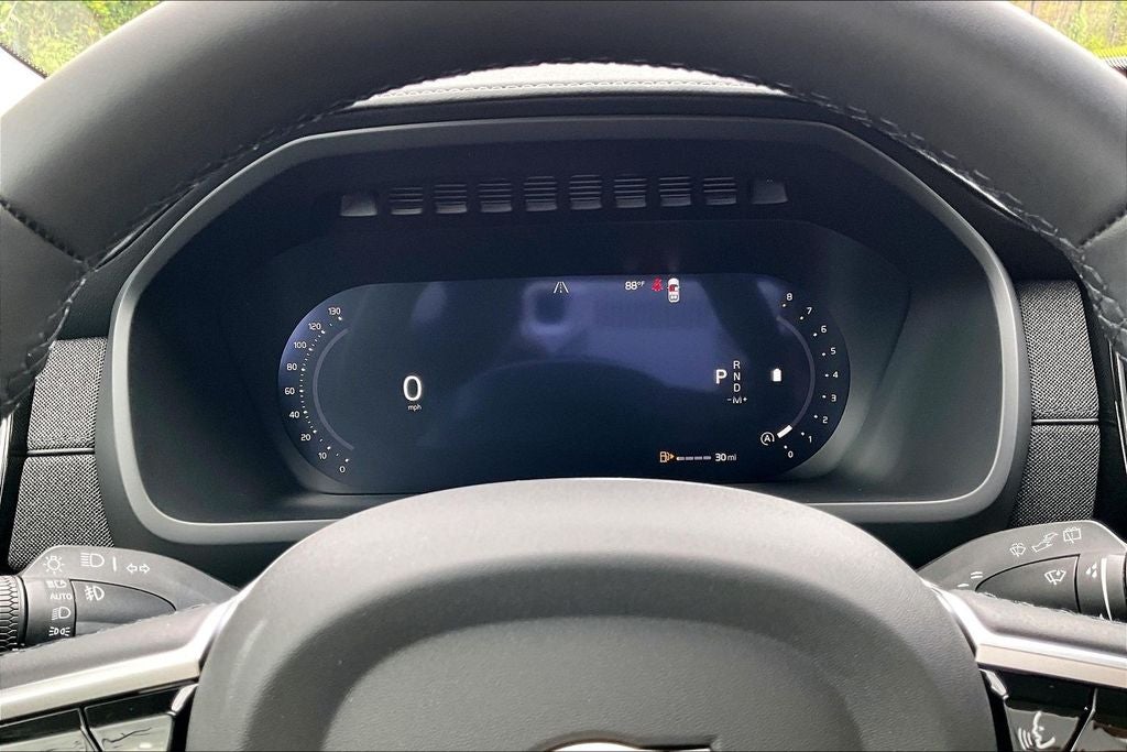 2026 Volvo XC90 B5 Plus