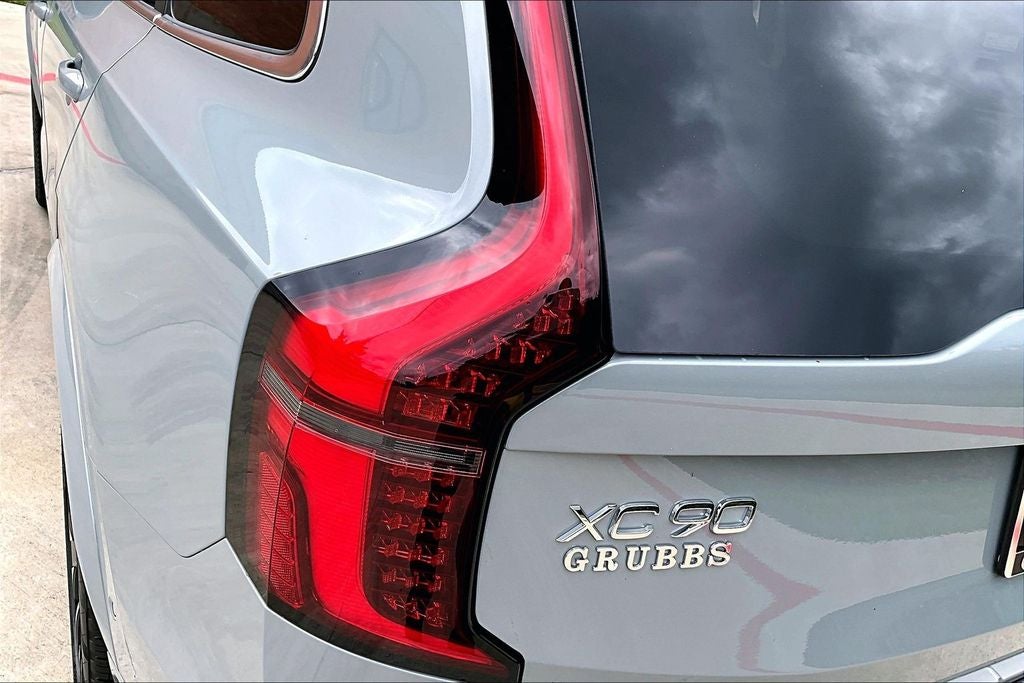 2026 Volvo XC90 B5 Plus
