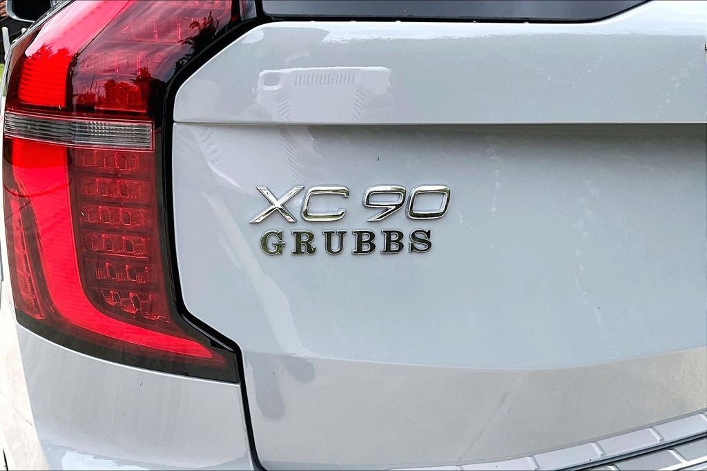 2026 Volvo XC90 B5 Plus