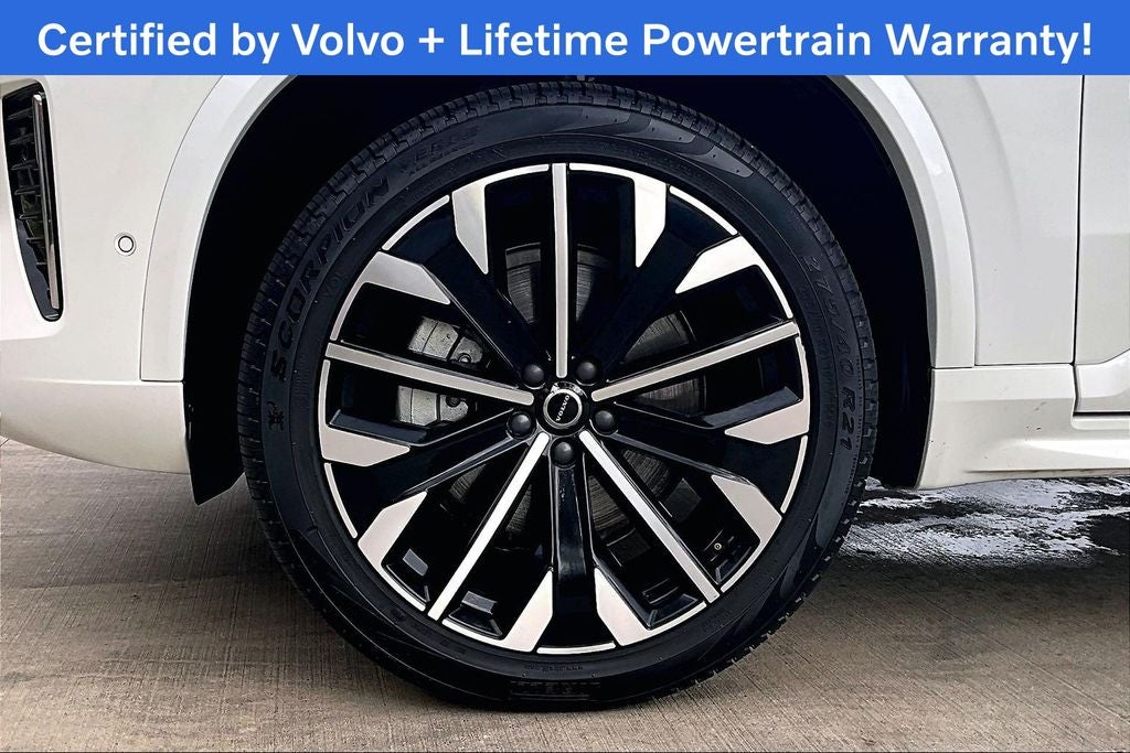 2025 Volvo XC90 B5 Plus 2025.5