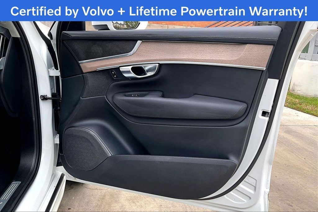 2025 Volvo XC90 B5 Plus 2025.5