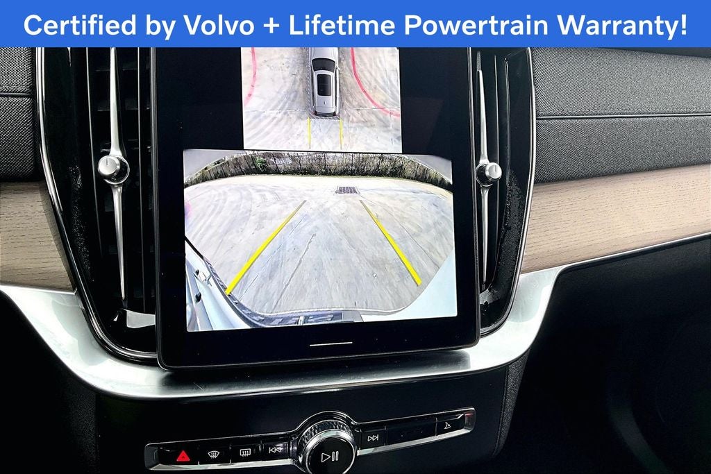 2025 Volvo XC90 B5 Plus 2025.5