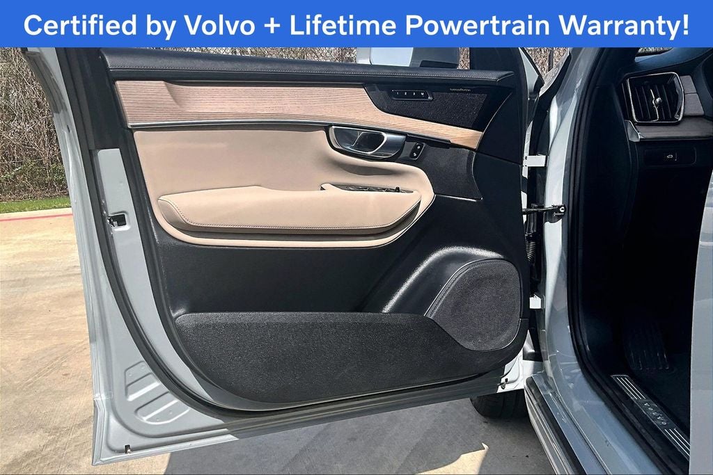 2025 Volvo XC90 B5 Plus 2025.5