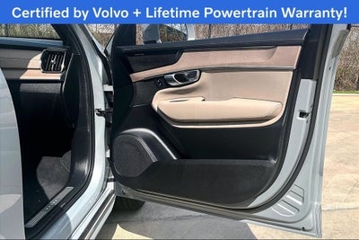 2025 Volvo XC90 B5 Plus 2025.5