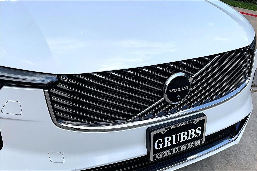 2025 Volvo XC90 B5 Plus 2025.5