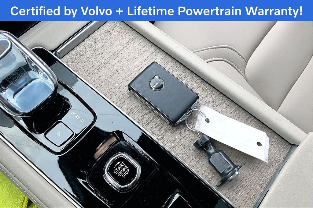 2025 Volvo XC90 B5 Plus 2025.5