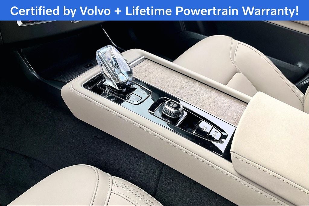2025 Volvo XC90 B5 Plus 2025.5