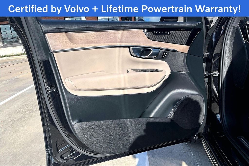 2025 Volvo XC90 B5 Plus 2025.5