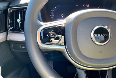 2026 Volvo XC90 B5 Plus