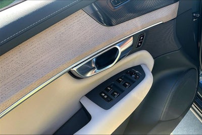 2026 Volvo XC90 B5 Plus
