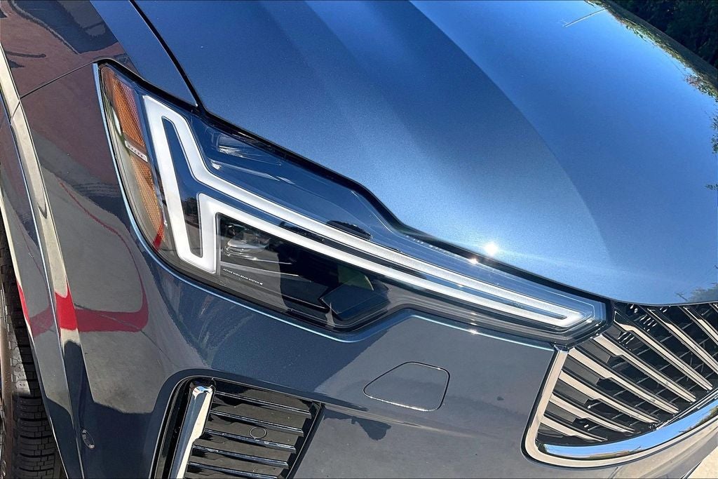 2026 Volvo XC90 B5 Plus