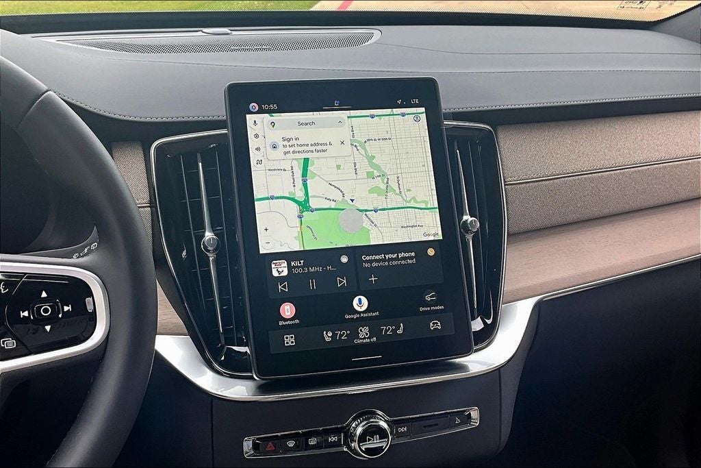 2026 Volvo XC90 B5 Plus