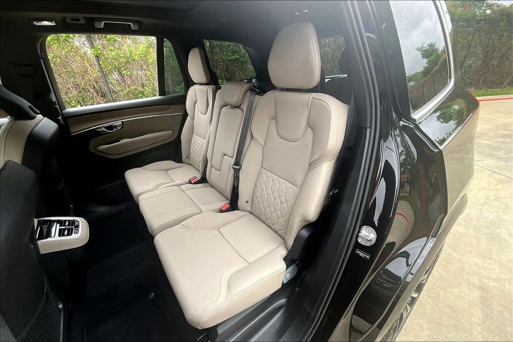 2026 Volvo XC90 B5 Plus