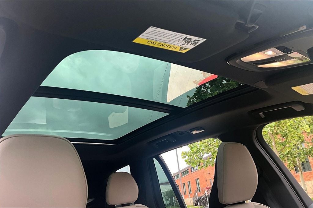 2026 Volvo XC90 B5 Plus