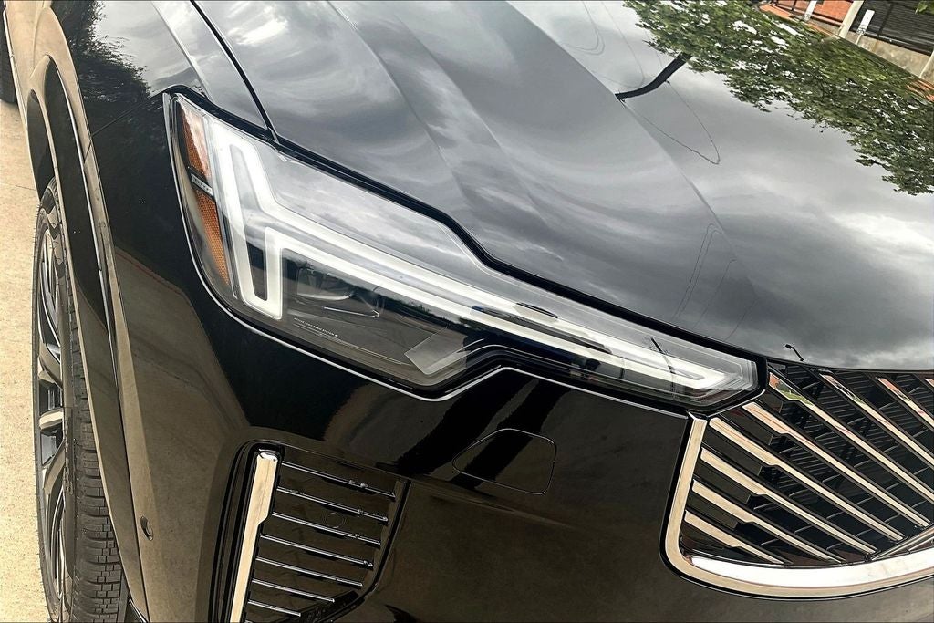 2026 Volvo XC90 B5 Plus