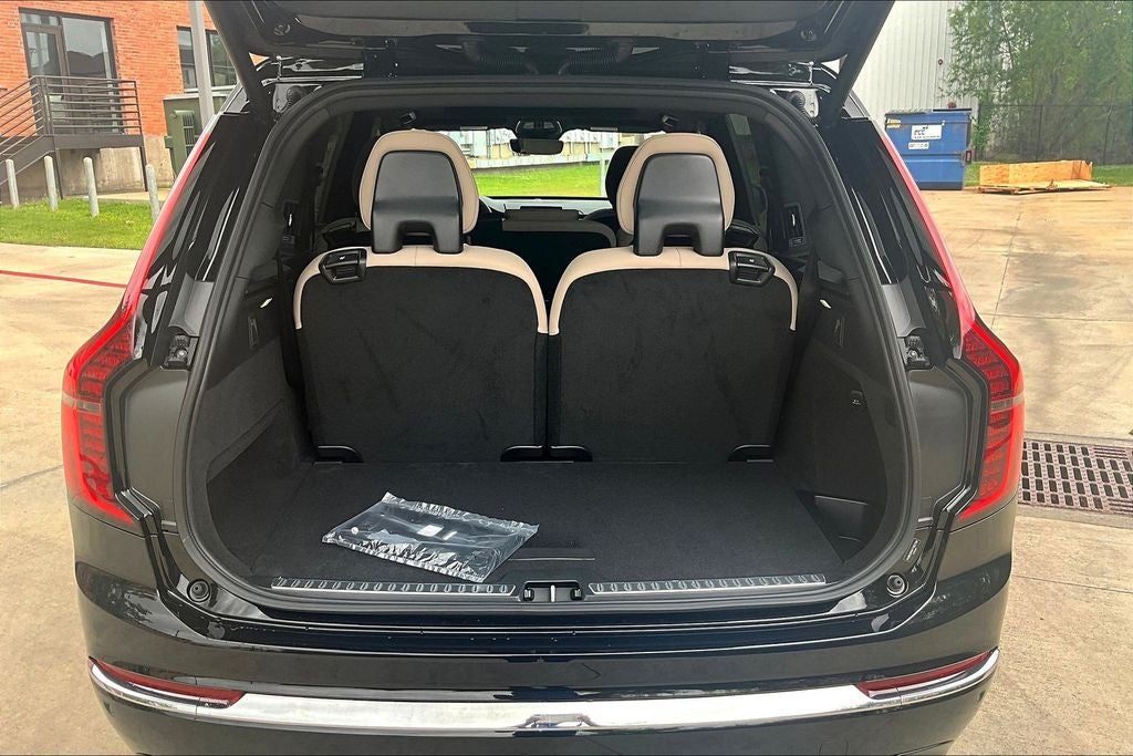 2026 Volvo XC90 B5 Plus