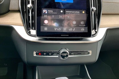 2026 Volvo XC90 B5 Plus