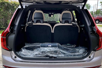 2026 Volvo XC90 B5 Plus