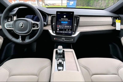 2026 Volvo XC90 B5 Plus