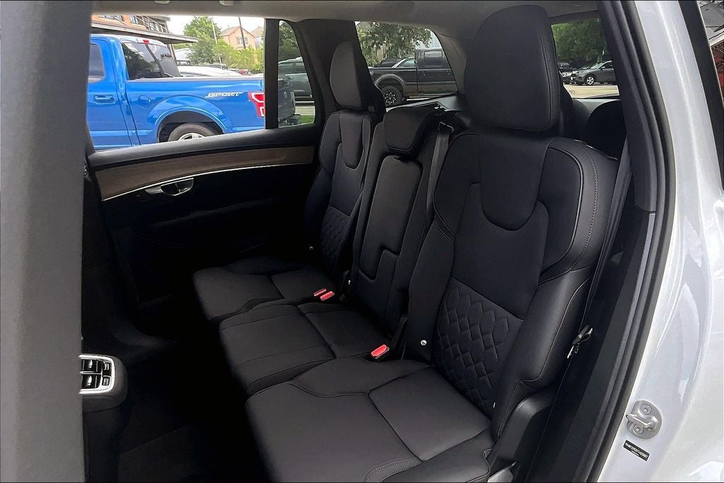 2026 Volvo XC90 B5 Plus