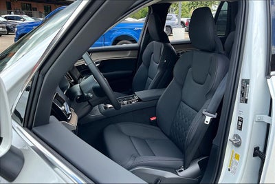 2026 Volvo XC90 B5 Plus