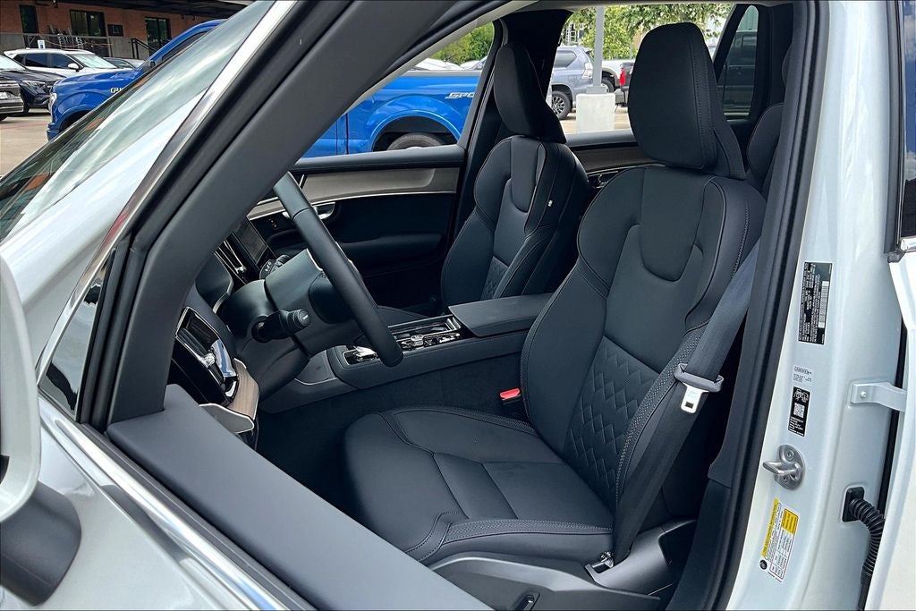 2026 Volvo XC90 B5 Plus